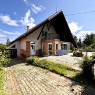 Prodej rodinného domu 360 m² Částkov