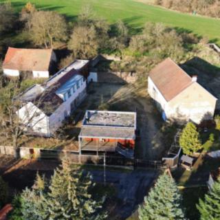 Prodej rodinného domu 790 m² Ošelín