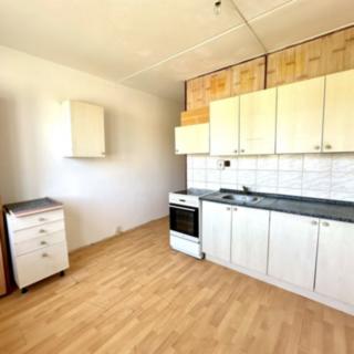 Pronájem bytu 2+1 72 m² Hošťka