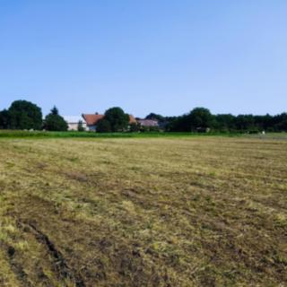 Prodej stavební parcely 1 400 m² Nová Ves I, Legerovo nám.