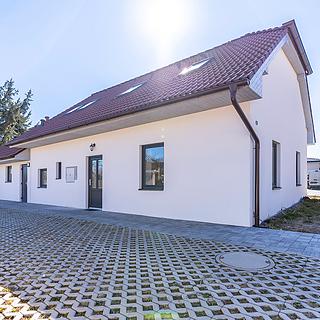 Prodej bytu 4+kk 112 m² Přelouč Lhota