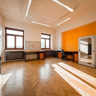 Pronájem kanceláře 34 m² Zápy