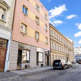 Pronájem bytu 1+1 38 m&sup2; Praha