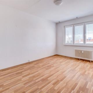 Pronájem bytu 2+1 55 m² Praha Malešice, Nad vodovodem