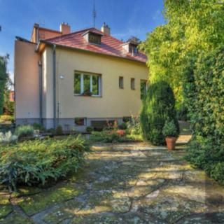 Prodej rodinného domu 256 m² Hradec Králové