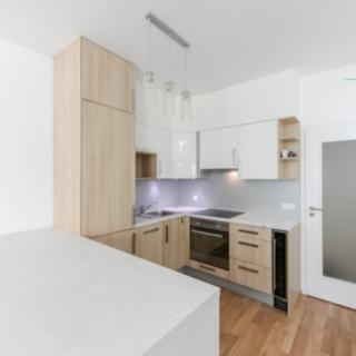 Prodej bytu 1+kk, garsoniery 69 m² Praha