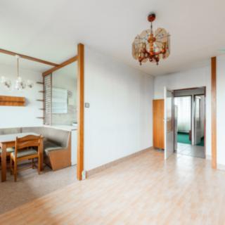 Pronájem bytu 3+1 61 m² Praha Prosek, Veltruská