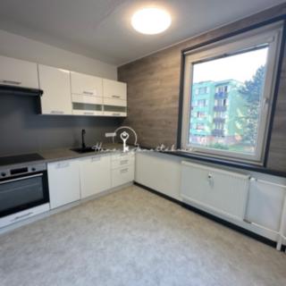 Prodej bytu 3+1 67 m² Velešín, Sídliště