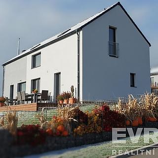 Prodej rodinného domu 147 m² Knovíz, Na Hrudném