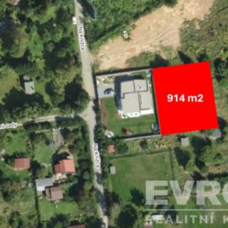 Prodej stavební parcely, 914m²