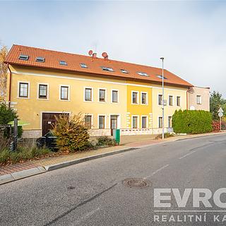 Prodej ostatního komerčního prostoru 958 m² Praha Lipence