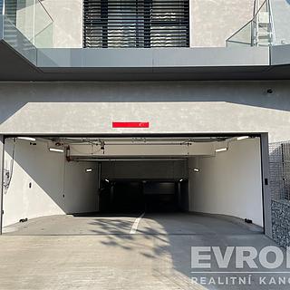 Pronájem parkovacího místa 16 m² Praha Strašnice, Ramonova