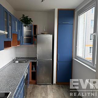 Prodej bytu 3+1 69 m² Praha Hlubočepy, Lohniského