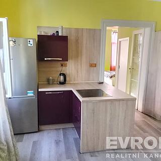 Pronájem bytu 2+kk 53 m² Mšeno