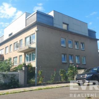 Prodej bytu 2+1 60 m² Praha Smíchov, Fráni Šrámka
