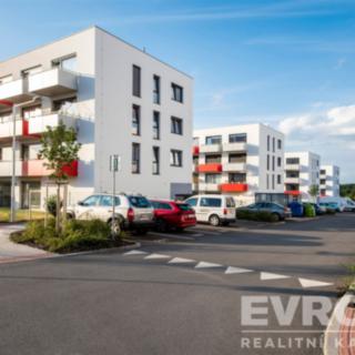 Pronájem bytu 1+kk a garsoniéry 32 m² Hořovice, U Knížecí cesty