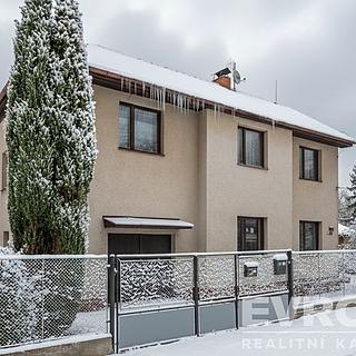 Prodej rodinného domu 156 m² Říčany, Petra Fastra