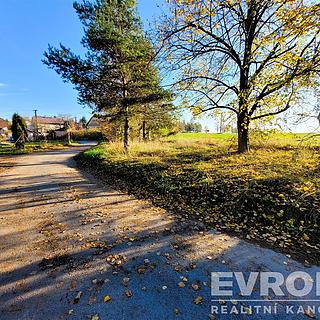 Prodej stavební parcely 900 m² Okrouhlo