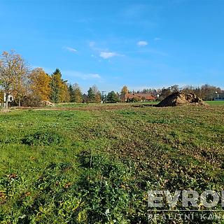 Prodej stavební parcely 900 m² Okrouhlo