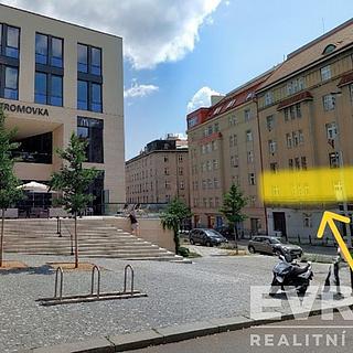 Prodej bytu 4+1 101 m² Praha