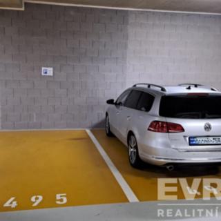 Pronájem parkovacího místa 16 m² Praha Modřany, Mezi vodami