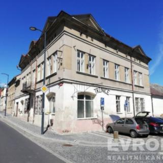 Pronájem bytu 1+1 36 m² Mšeno, Mělnická