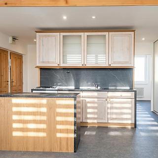 Pronájem bytu 4+kk 66 m² Meziboří, J. A. Komenského