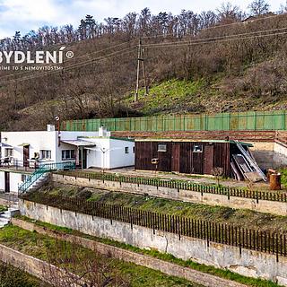 Prodej rodinného domu 77 m&sup2; Husinec