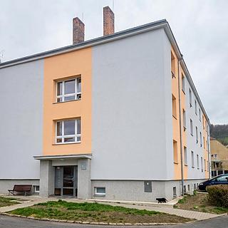 Pronájem bytu 2+1 52 m² Krupka, Sídliště