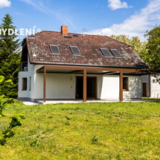 Prodej rodinného domu 260 m² Vědomice