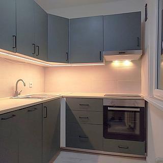 Pronájem bytu 3+1 62 m² Most, U Stadionu