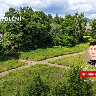 Prodej stavební parcely 5 381 m² Velemín