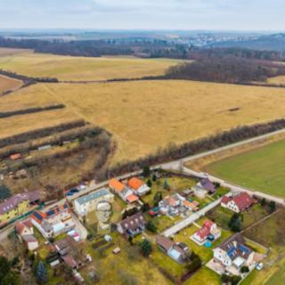 Prodej stavební parcely 3321 m² Vonoklasy