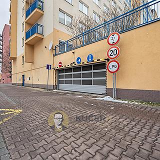 Prodej bytu 2+kk 46 m² Praha Troja, Hnězdenská