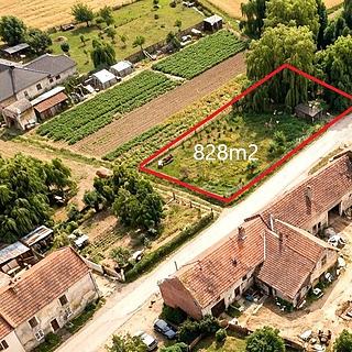 Prodej stavební parcely 828 m² Zlobice