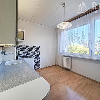 Pronájem bytu 2+1 62 m² Chomutov, Holešická