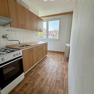 Pronájem bytu 3+1 57 m² Klášterec nad Ohří