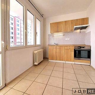 Pronájem bytu 1+1 28 m&sup2; Roudnice nad Labem