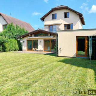 Prodej kanceláře 215 m² Praha