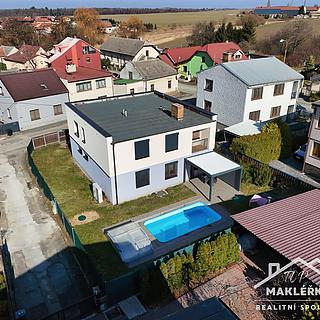 Prodej rodinného domu 186 m&sup2; Zásmuky