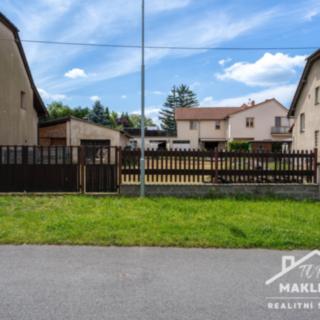 Prodej stavební parcely 425 m² Úvaly