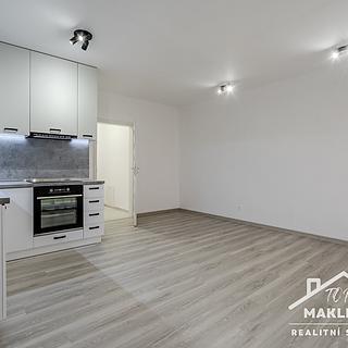 Pronájem bytu 1+kk, garsoniery 30 m² Uhlířské Janovice