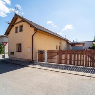 Prodej rodinného domu 126 m² Kněžmost, Nádražní