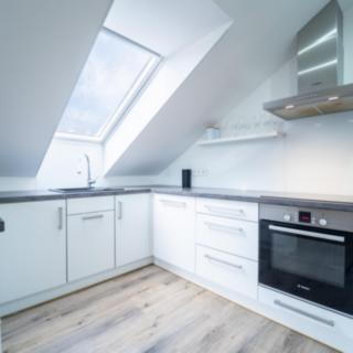 Pronájem bytu 4+kk 80 m² Veletov