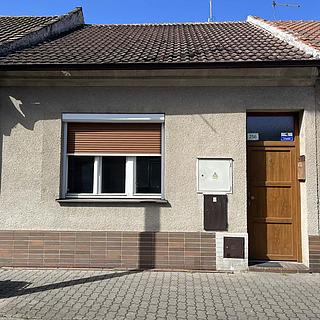 Pronájem rodinného domu 67 m&sup2; Kolín
