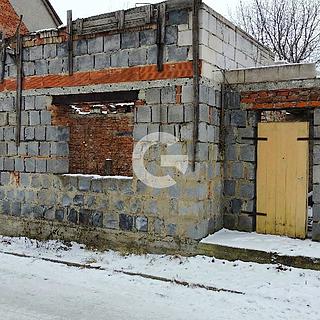 Prodej stavební parcely 760 m&sup2; Loukov