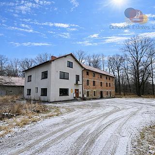 Prodej rodinného domu 12 976 m² Petrovice u Karviné Závada