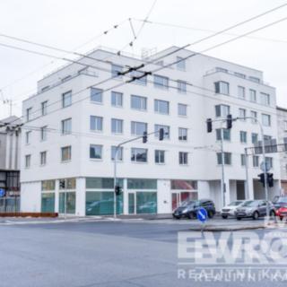 Pronájem bytu 2+1 43 m² Hradec Králové Pražské Předměstí, Gočárova třída