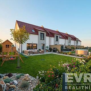 Prodej rodinného domu 118 m&sup2; Všestary