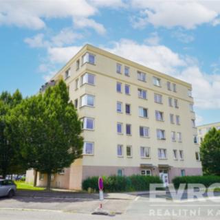 Prodej bytu 3+kk 77 m² Hradec Králové